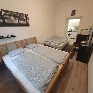 Apartman Serena Near Boulvard With Ac, Budapest